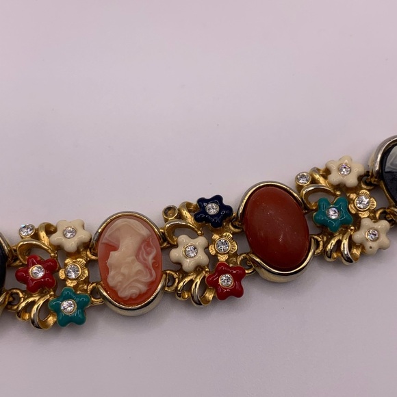 โจ Gorgeous Vintage JBK cameo and precious stones bracelet - Picture 15 of 17